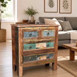 Value and Quality in a 4 Drawer Reclaimed Wood Chest