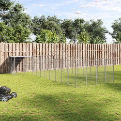 Reliable and Spacious Outdoor Dog Kennel Enclosure