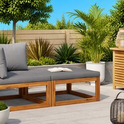 Reliable and Cozy Outdoor Footrest for Year-Round Use