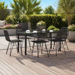 Comfortable and Stylish 7 Piece Outdoor Dining Set