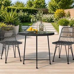 Reliable and Stylish Round Outdoor Dining Table
