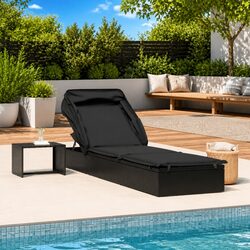 Comfortable Sun Lounger with Practical Features