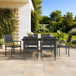 Comfortable and Practical 7-Piece Outdoor Dining Set
