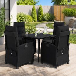 Comfort Meets Durability in This Outdoor Dining Set