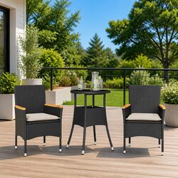 Value and Comfort with This Outdoor Dining Set