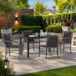Quality 5-Piece Garden Dining Set with Comfort and Style