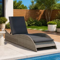 Reliable Sun Lounger with Cushion for Outdoor Enjoyment