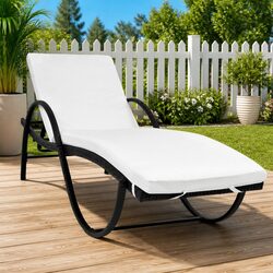 Comfortable Outdoor Lounger with Removable Cushion