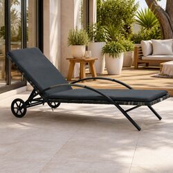 Comfortable and Durable Rattan Sun Lounger for You