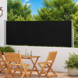 Reliable Retractable Awning Offering Outdoor Privacy