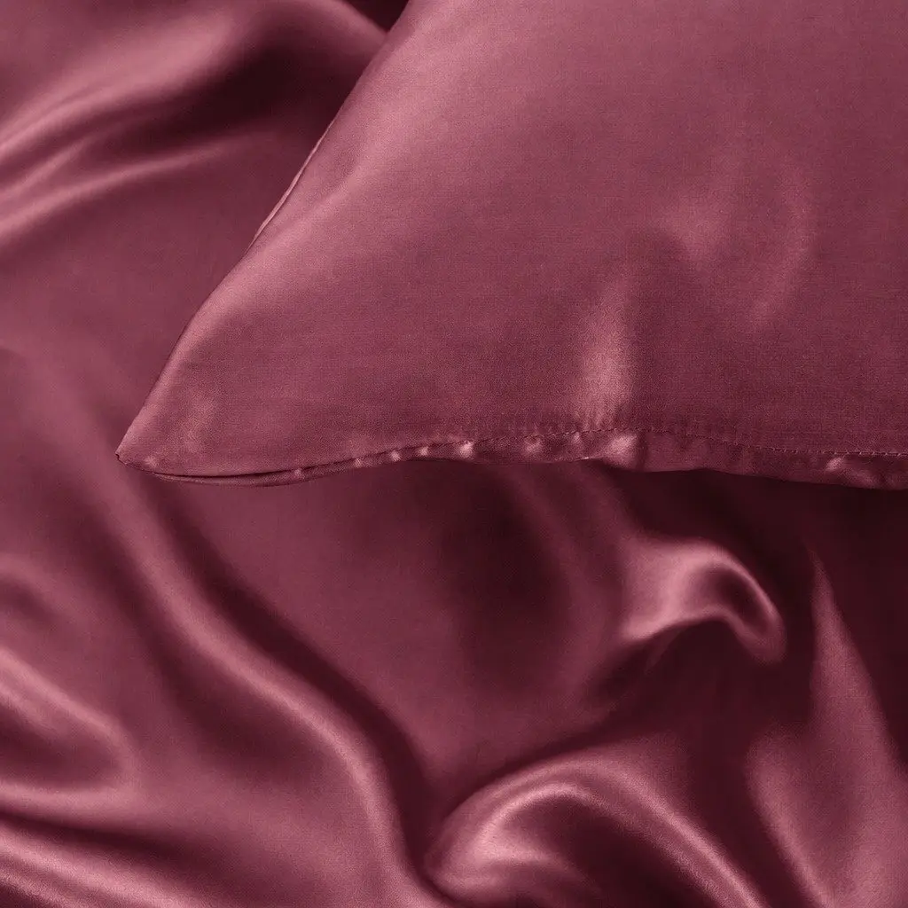 Silk Pillowcase Hypoallergenic 51cm x 76cm Malaga Wine
