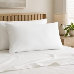 Comfort and Value with the Hotel Gusseted Pillow