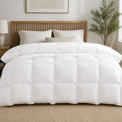 Warm and Practical Duck Down Feather Quilt