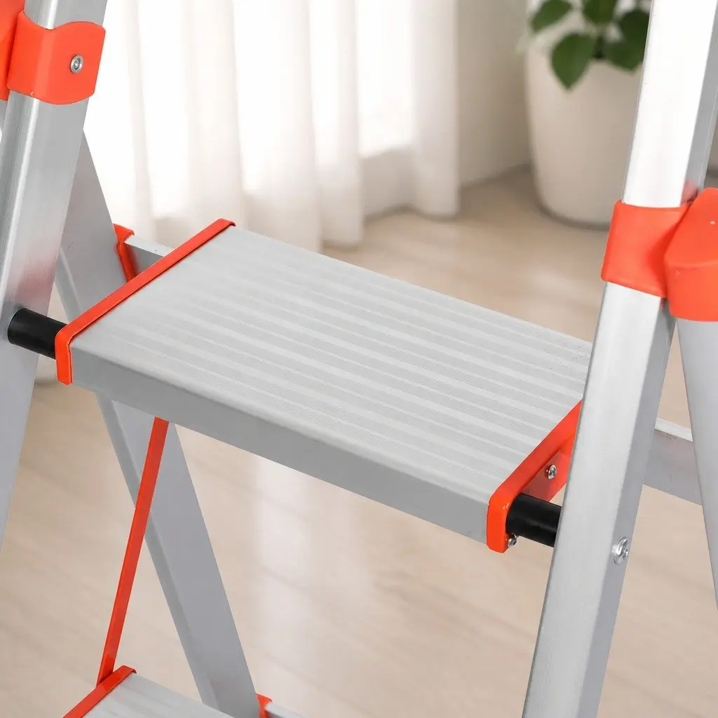 Folding Step Ladder Aluminium Portable Single-Sided Kitchen Garage 4 Step Silver