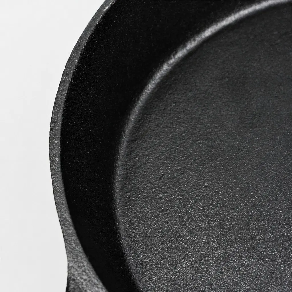 Cast Iron Frying Pan Non Stick Skillet 29.7 cm Black