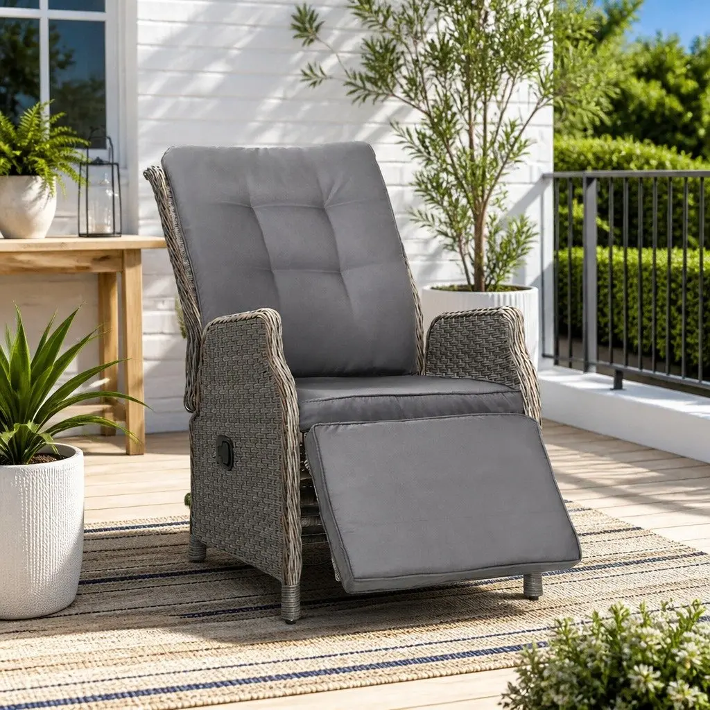 Wicker Recliner Chair for Relaxation