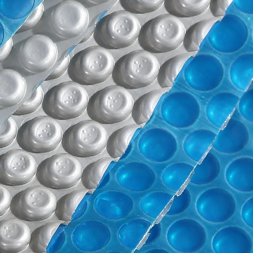 Solar Swimming Pool Cover Heat Retention 10 X 4.7M 400 Micron Blue Silver