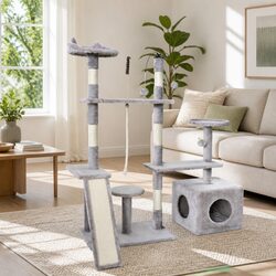 Comfort and Quality in This 135cm Cat Tree