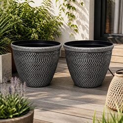 Value-Driven Plant Pots: Durable and Functional Set of 2