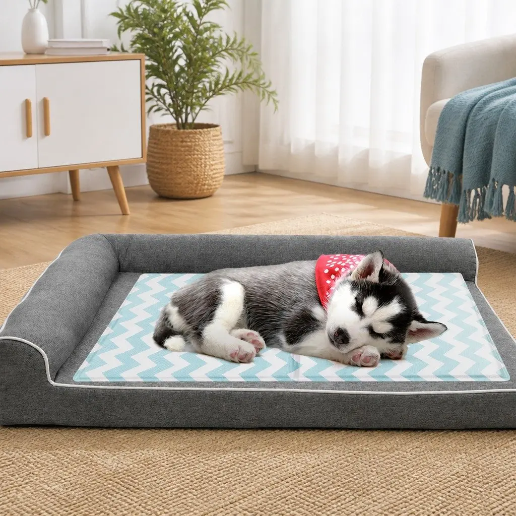 Pet Cooling Mat Self-Cooling 50cm x 65cm Blue Textured Surface Foldable Portable Pressure-Resistant