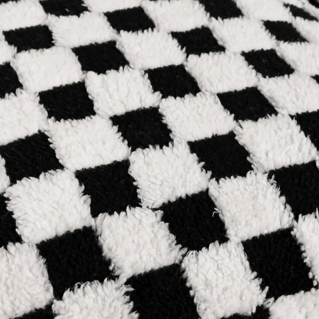 Pet Bed Plush Checkered Washable 120cm x 90cm Black and White
