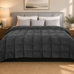 Cozy Queen Quilt with Practical Comfort and Style