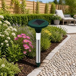 Reliable 4X Solar LED Snake Repeller: Practical Pest Control