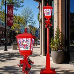 Warm 1.8M Christmas Lamp Post with Santa for Holiday Cheer